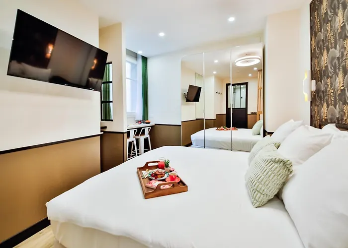 Ws Champs-elysées - Daru * Parigi